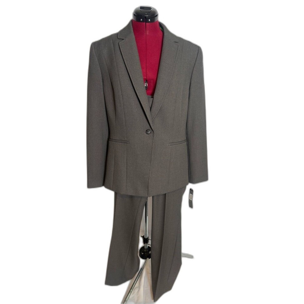 NWT Tahari ASL Pantsuit Women's Size 14 Grey 2-Piece Set Blazer & Pants